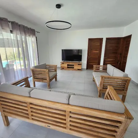 Villa Offrant Calme Et Modernite